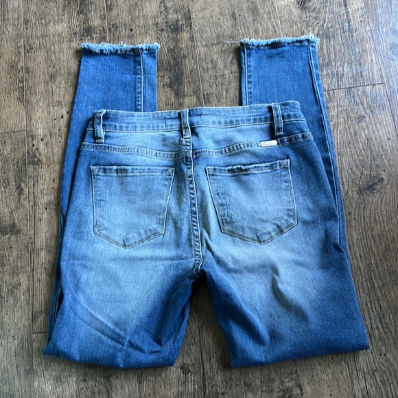 KanCan Medium Wash Distressed Skinny Denim Jeans - 7/27 - Picture 4 of 7